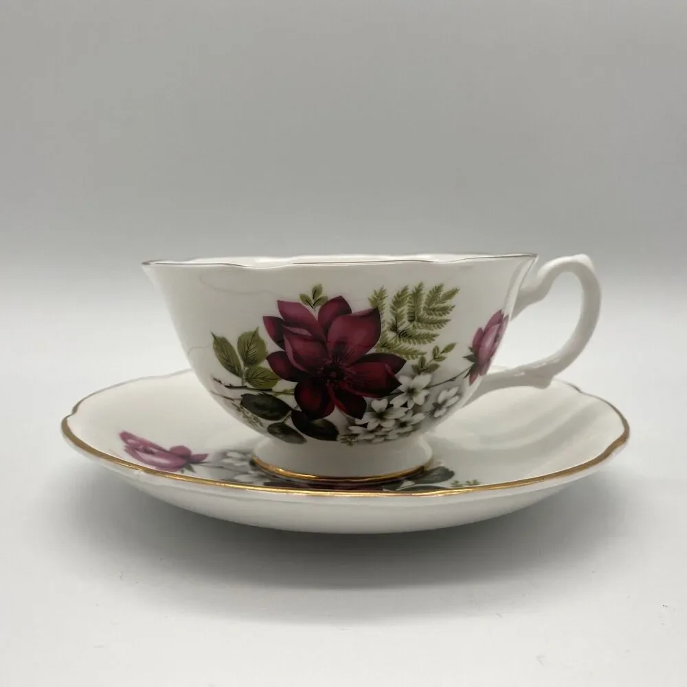 ROYAL GRAFTON Bone China Tea Cup & Saucer Red Roses  White Flowers Gold Trim